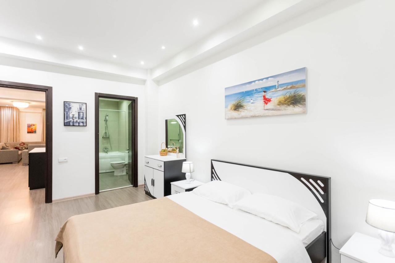 Apartment In The City Center Lll Тбилиси Экстерьер фото